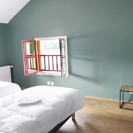 Mara Riviere D'etape Sur La Velo Francette * La Jaille-Yvon