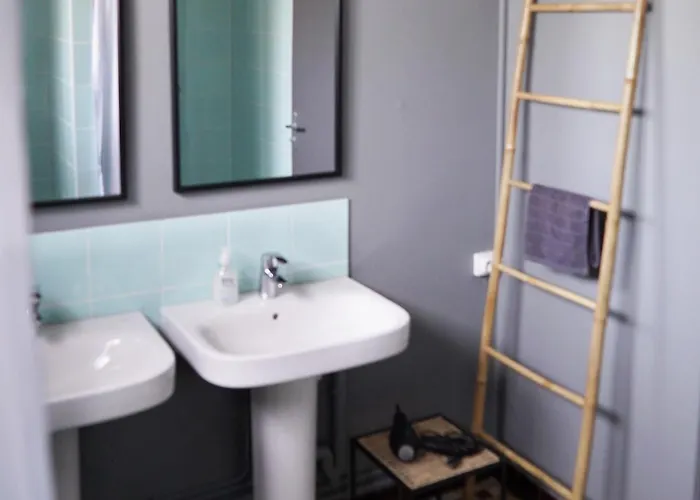 Mara Riviere D'étape Sur La Vélo Francette * La Jaille-Yvon